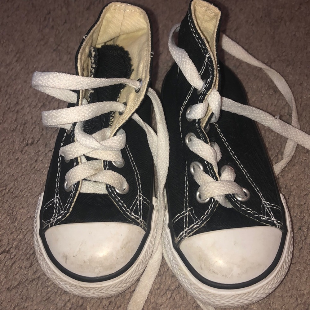 Converse Chuck Taylor Mid